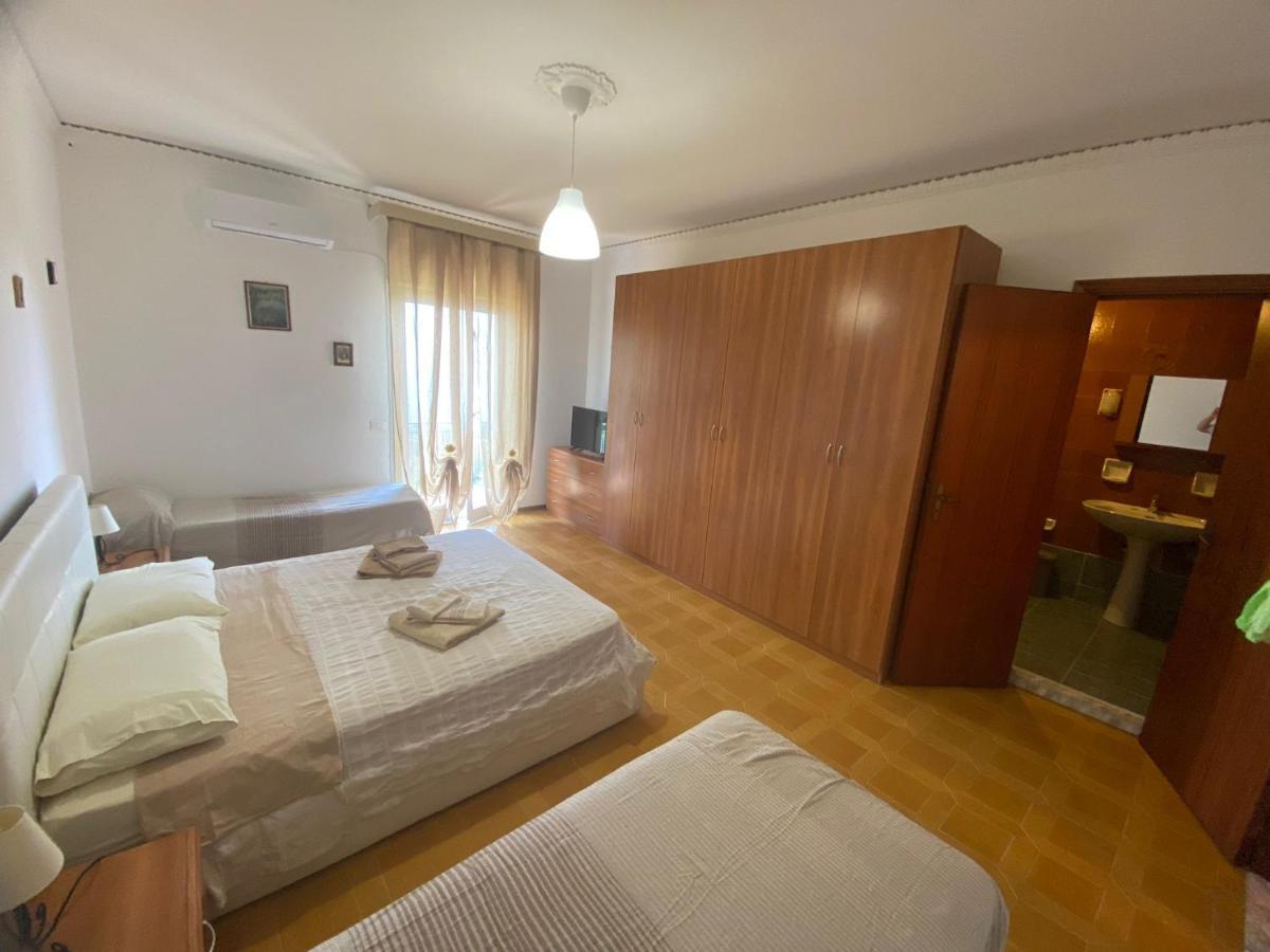 Mi 'Ffaciu E Mi Ricriu Casa Vacanze Кастельмола Екстер'єр фото